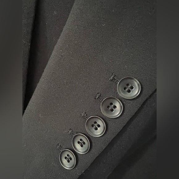 BCBGMAXAZRIA Kamryn Slim Classic Blazer (XS) - Picture 6 of 7